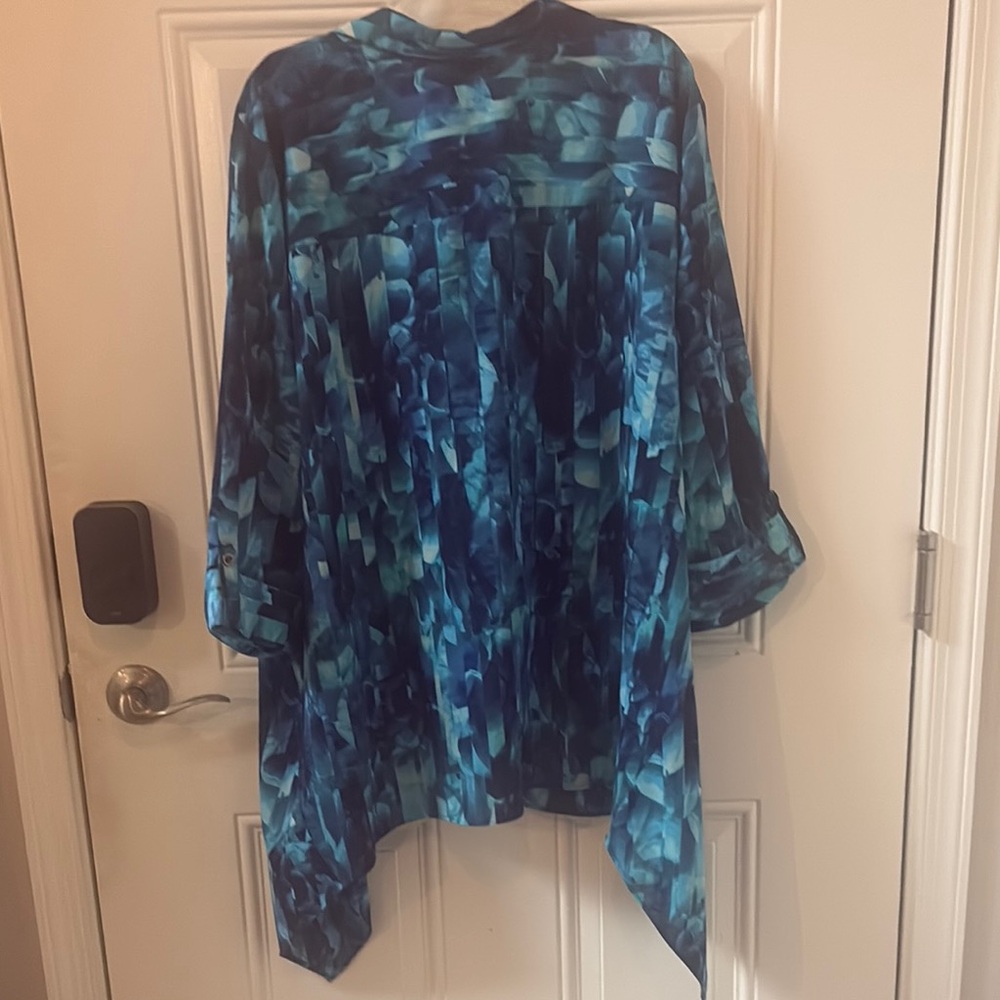 Catherines Teal and Navy Patterned Blouse - Picture 6 of 6